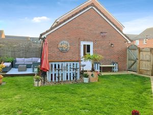 Photo 13- click for photo gallery